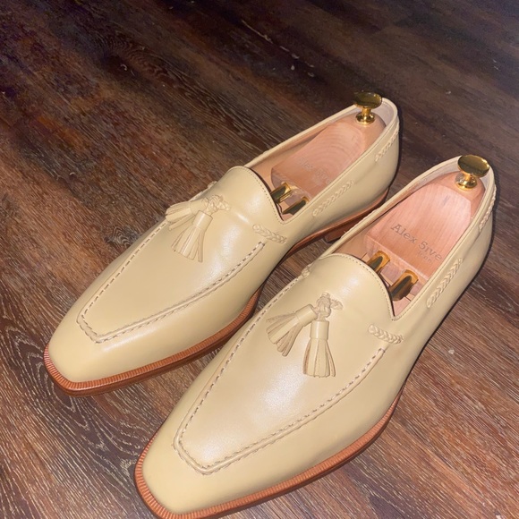 Handmade Tassel Loafer - Picture 2 of 10